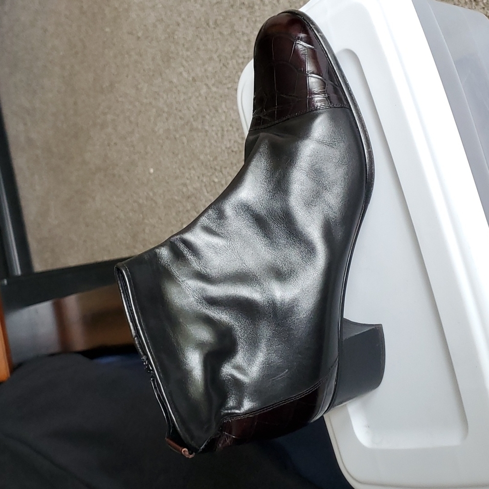 Boots - Picture 2 of 6